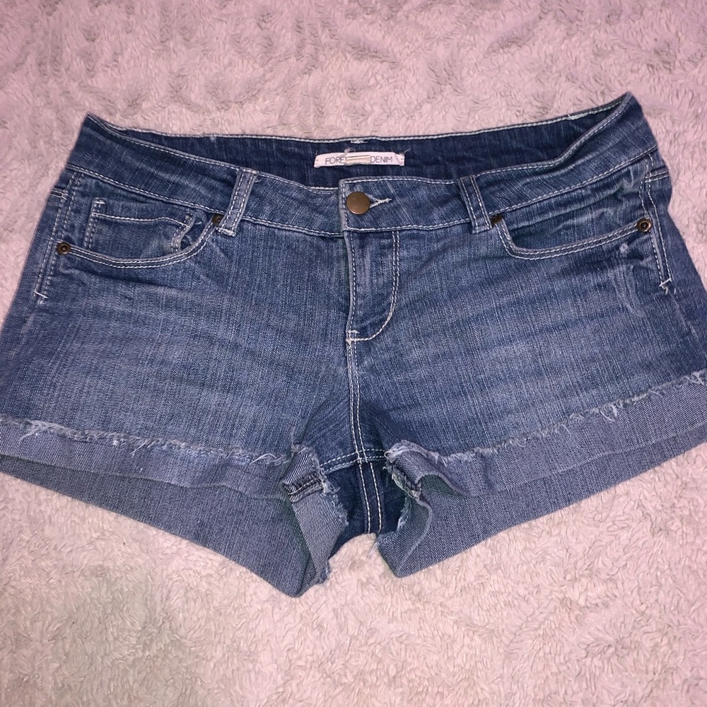 Jean sorts